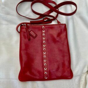 Vintage (1990's) Coach Envelope Red Shoulder Bag - EUC